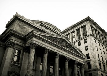 Wall Street Banks Stage Q3 Rebound Amid Growing Optimism for a Soft Landing cover