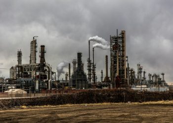 Helix Energy Solutions Up For Sale! Could It Be A Solid Acquisition Target? cover