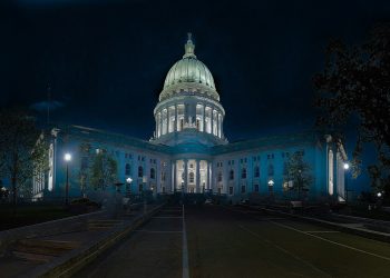 Recession Fears Grow as Government Shutdown Looms cover