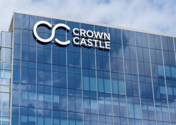 Crown Castle's $8.5 Billion Shake-Up: CEO Fired Amid Strategic Overhaul – What Investors Must Know Now! cover