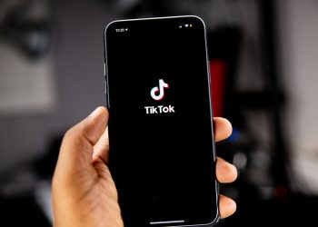 Amazon's Last-Minute Bid for TikTok Amid Looming U.S. Ban cover