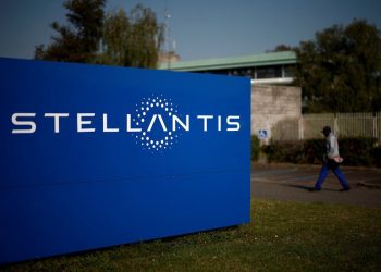Stellantis In A Tailspin? Trump’s Tariffs Trigger Factory Closures, Rating Cuts & Strategic Rethinks! cover