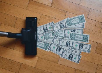 Stagflation Fears Resurface as Bank CEOs Warn of Economic Risks cover