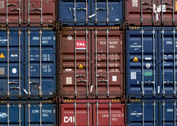 U.S. Trade Deficit Hits Record High Amid Tariff Surge cover