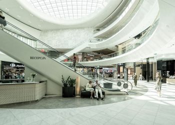 U.S. Consumer Confidence Shows First Positive Shift in 2025 as Economic Concerns Ease cover