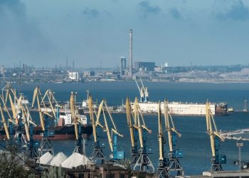 Chevron’s $53 Billion Triumph Over Exxon: The Hess Acquisition Can Truly Reshape Big Oil! cover