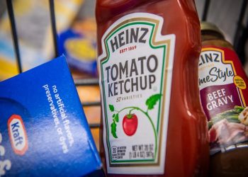 Kraft Heinz Breakup Shocker: Why The $20 Billion Spin-Off Is Just The Beginning! cover