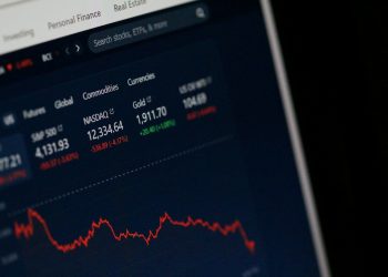 Stock Market Today: ​US Stocks Slide as Inflation Data, Tech Earnings Weigh on Markets cover