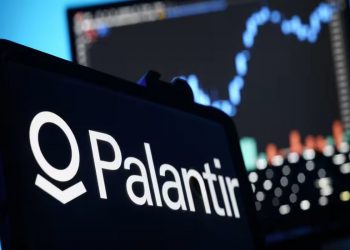 Palantir’s Pentagon Power Play: The Story Behind The $7.1 Billion Backlog & The 600% Rally! cover