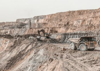 Rare Earths Boom: U.S. Mining Stocks Surge as Trade Tensions Spark a New “Crypto Moment” cover