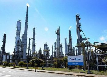 Braskem Shares Soar: Could This Be the Comeback Moment for the Debt-Laden Giant? cover